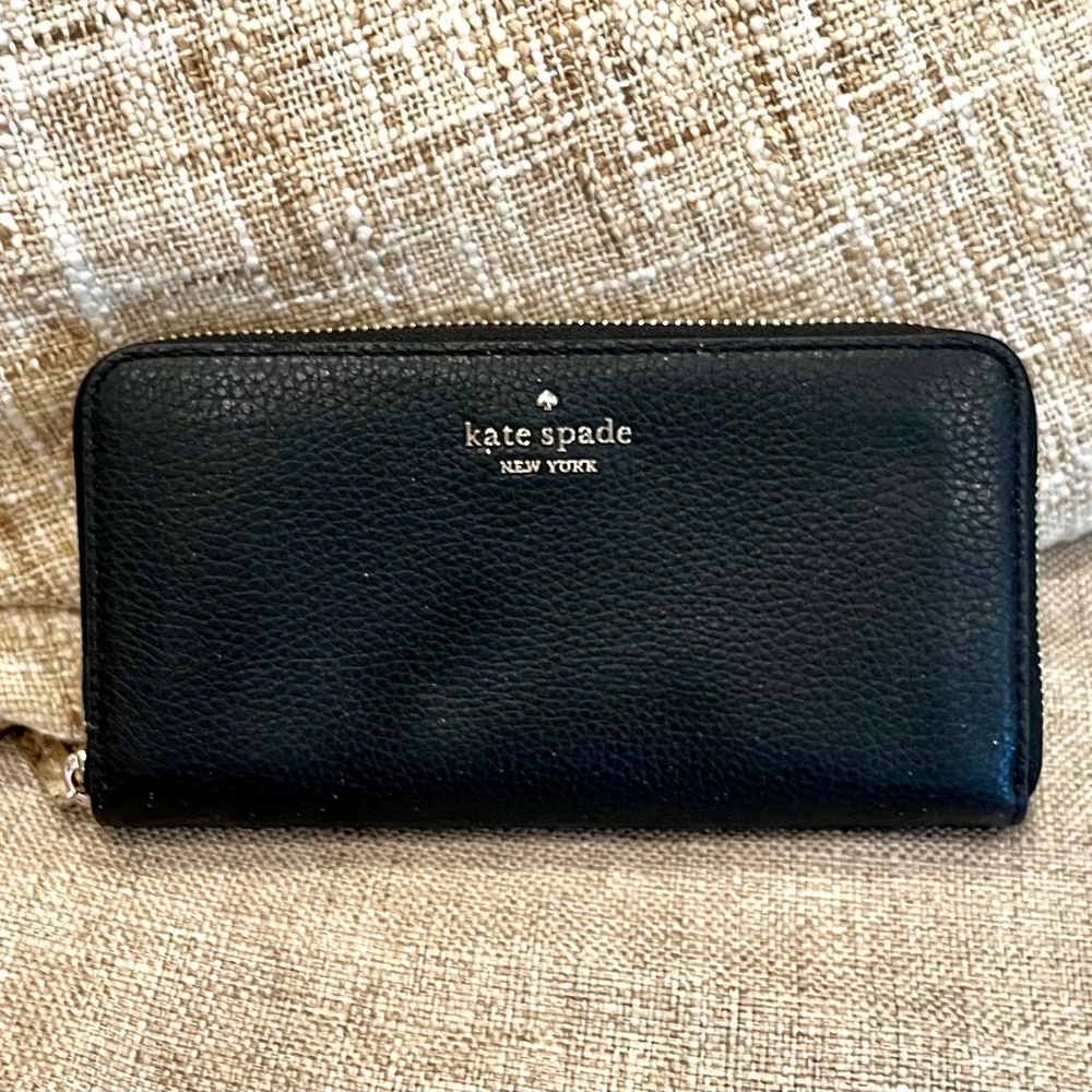 Kate Spade NWT Pebble Leather Large Continental Wallet Black